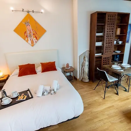 Terraza Tailandia Apartment Seville