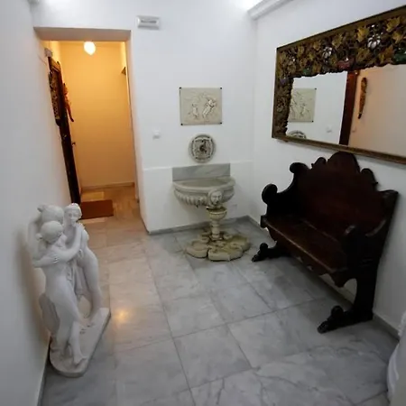 Terraza Tailandia Apartment *