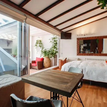 Terraza Tailandia Apartment Seville